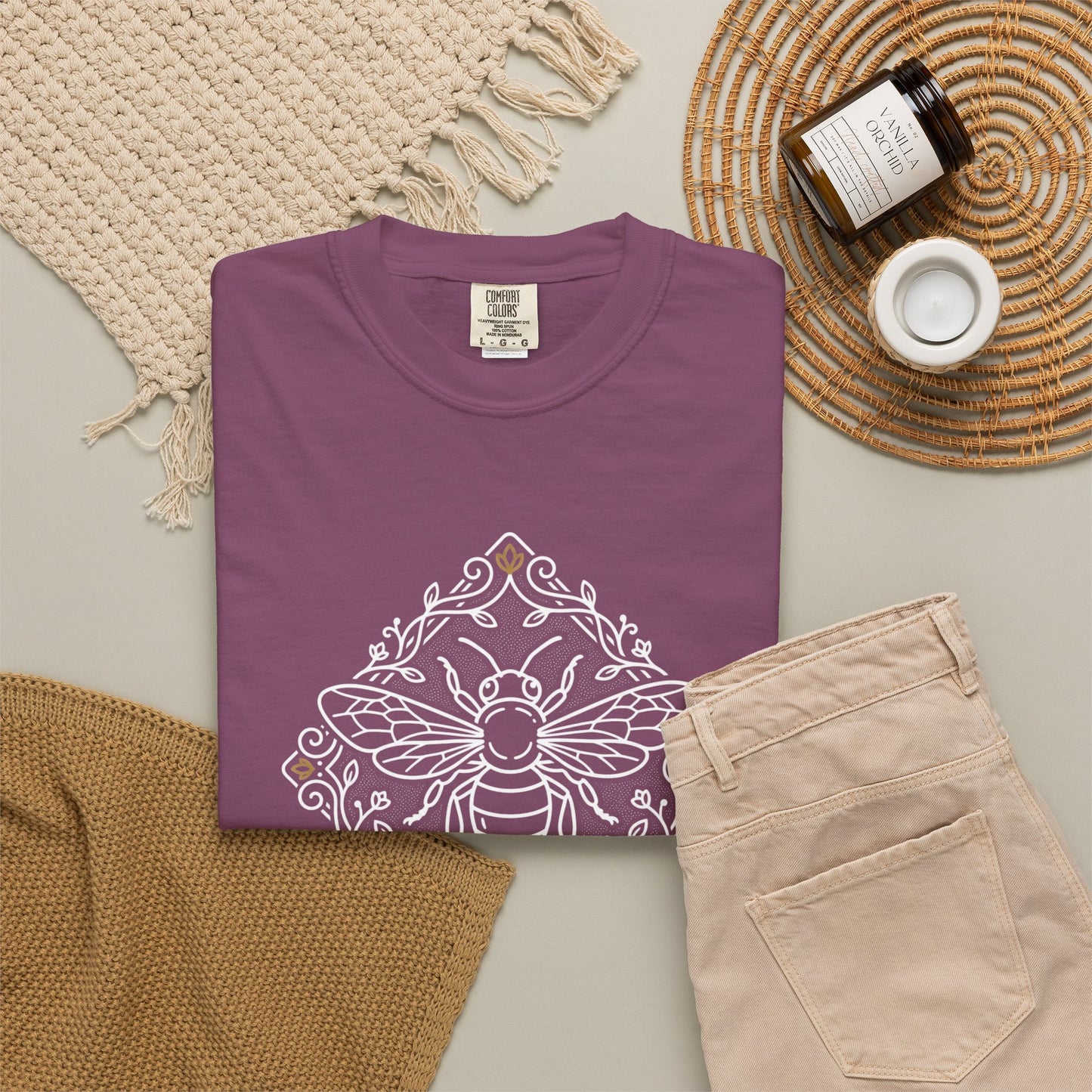 Bee Botanical T-Shirt — Vintage Floral Bee Graphic Tee