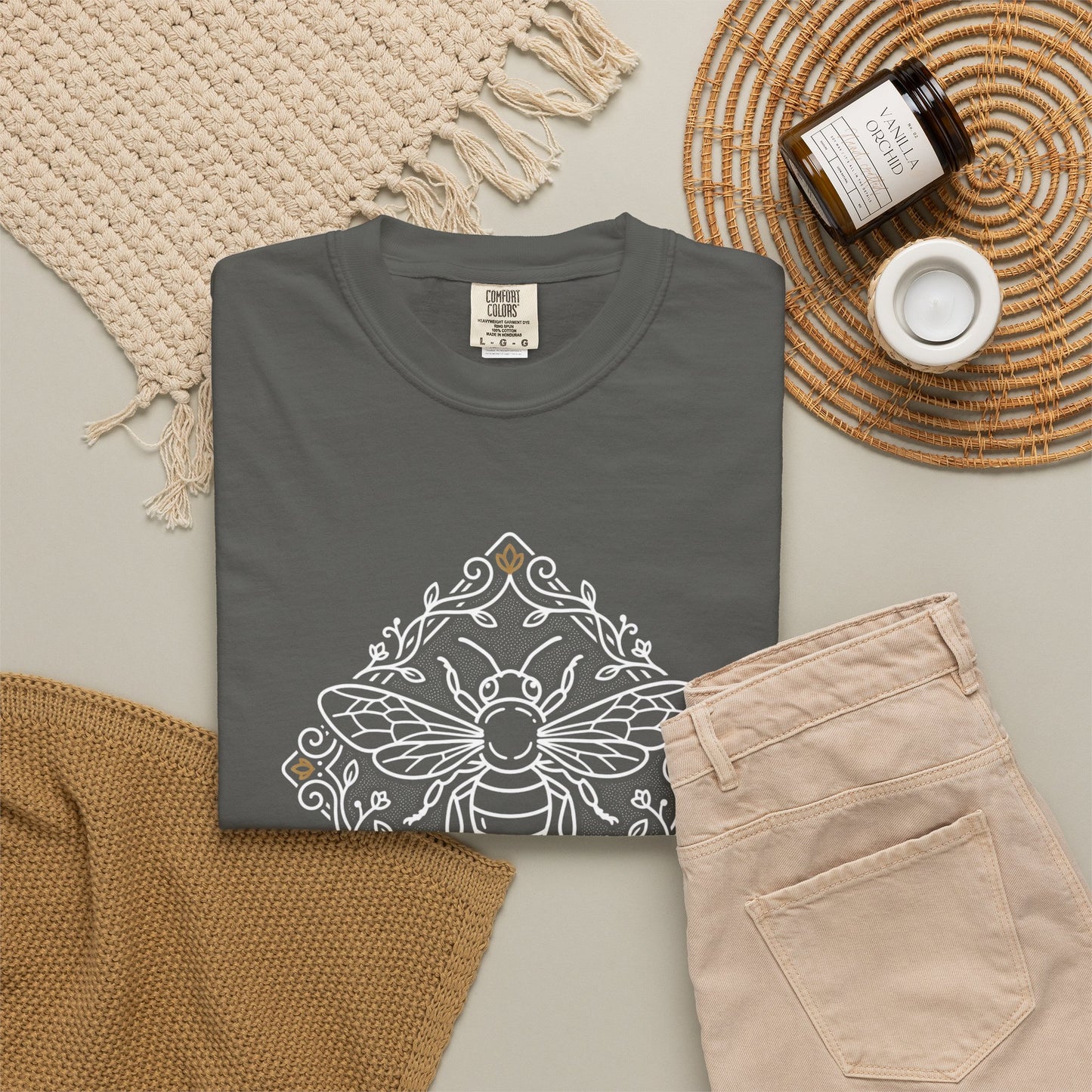 Bee Botanical T-Shirt — Vintage Floral Bee Graphic Tee