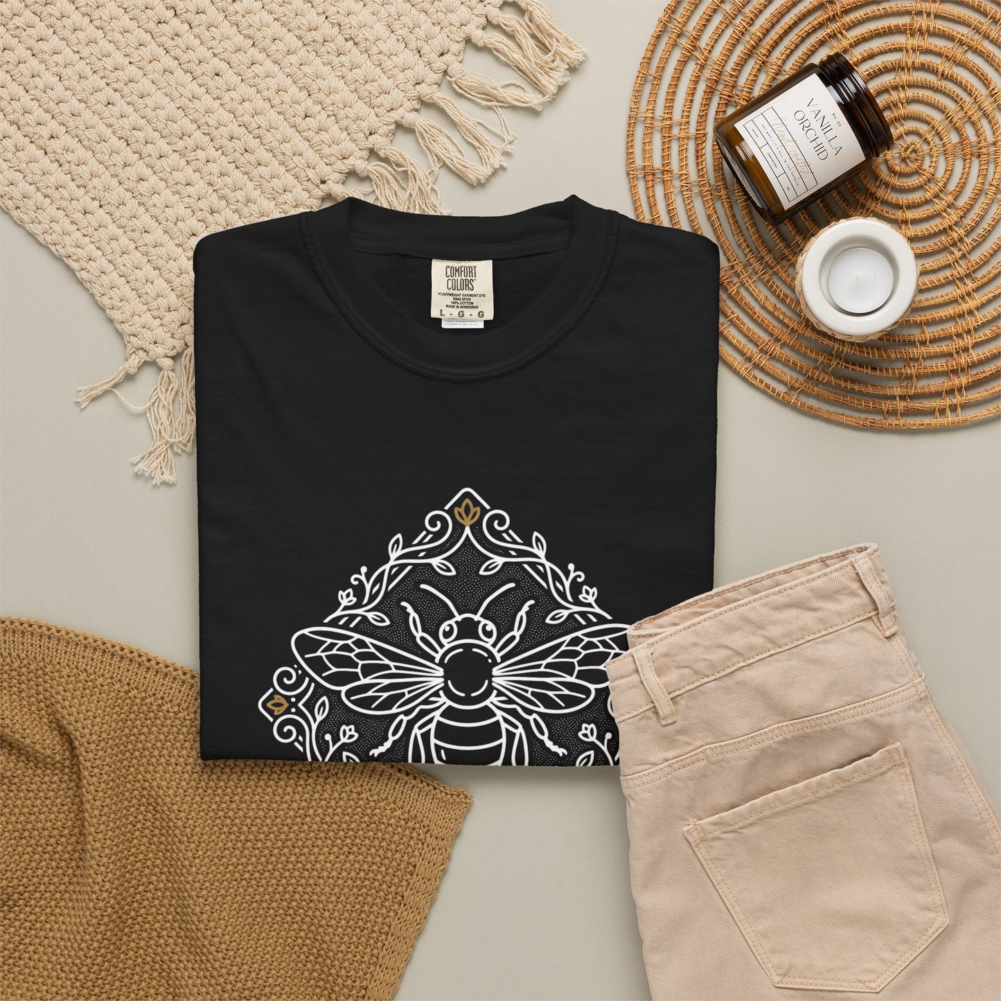 Bee Botanical T-Shirt — Vintage Floral Bee Graphic Tee